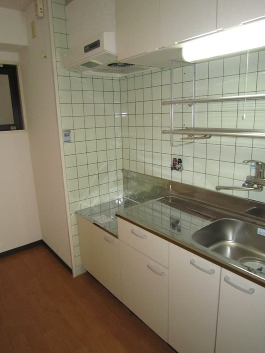 キッチン ハイツエンブレム