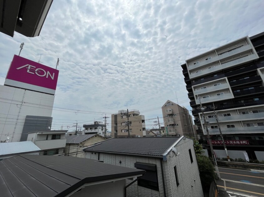 室内からの展望 メディオ総持寺