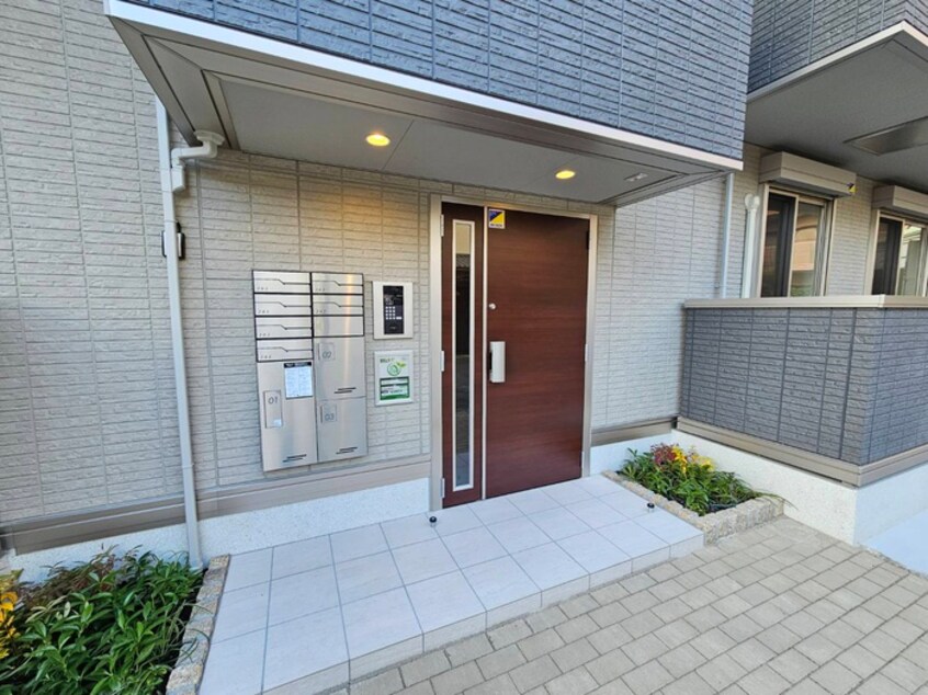 エントランス部分 ラフィーネ丹波橋