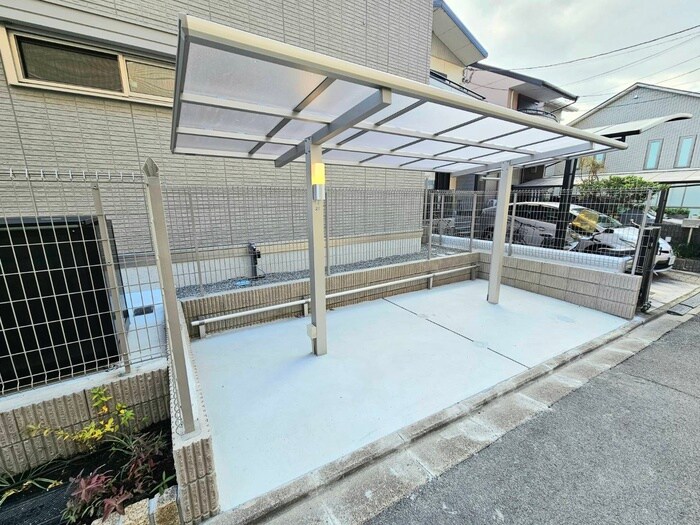 駐輪場 ラフィーネ丹波橋