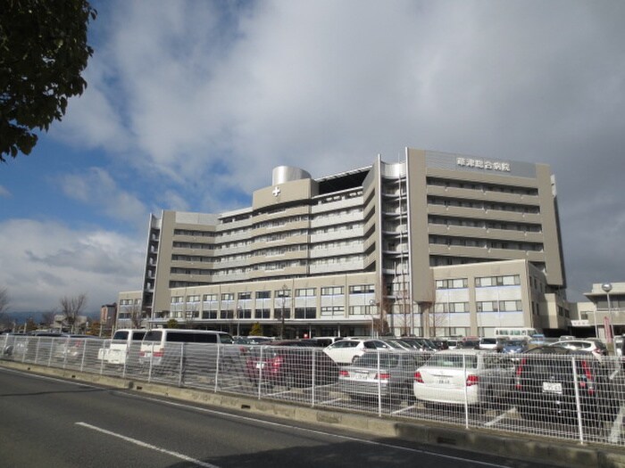 草津総合病院(病院)まで500m セジュ－ルＡ＆Ｍ