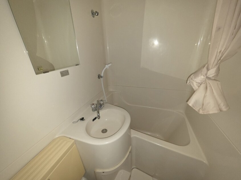 バス／シャワールーム等 シャトーすずらんⅡ