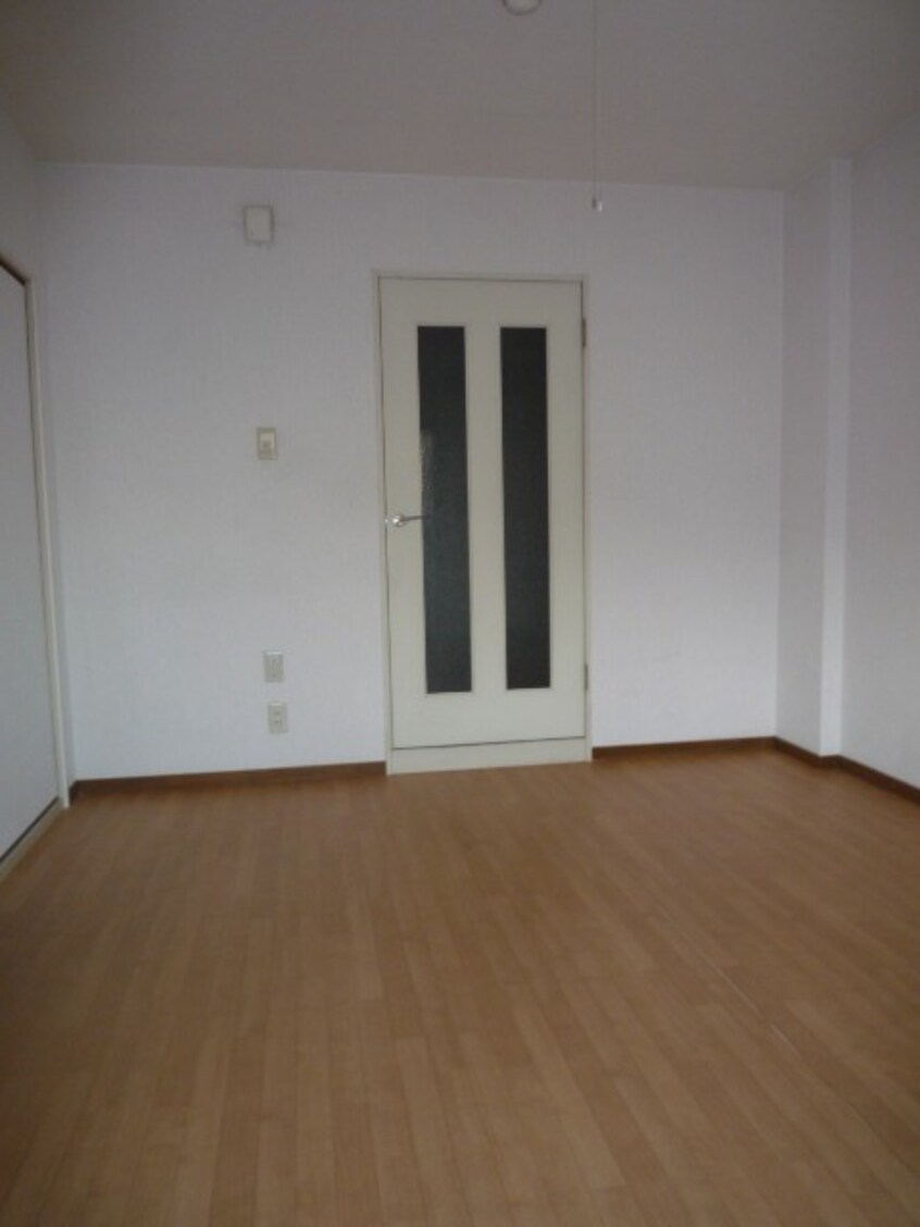 居室 エクセル近大前