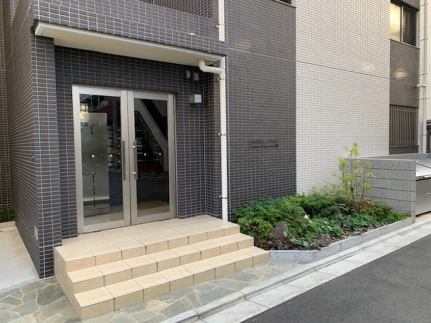 エントランス部分 Ｆ＆Ｐ