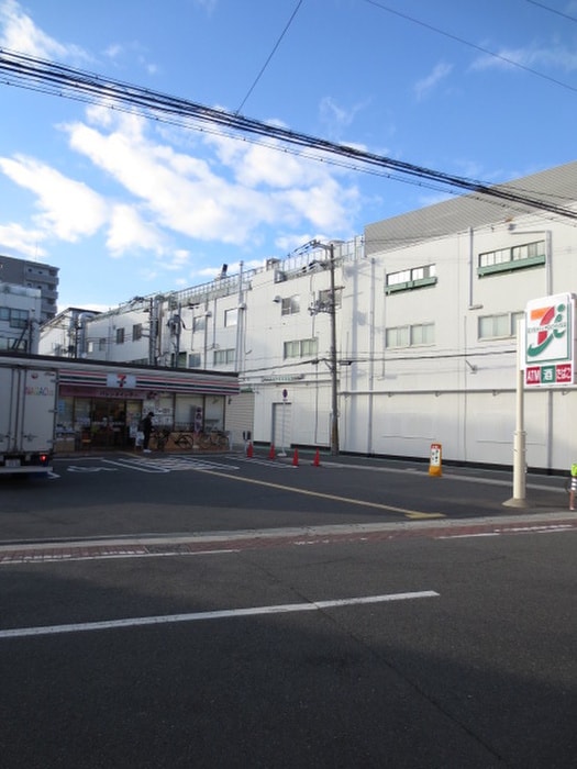 セブンイレブン(コンビニ)まで265m URBANLINK森小路駅前