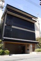 シュシュパルク六条院の外観