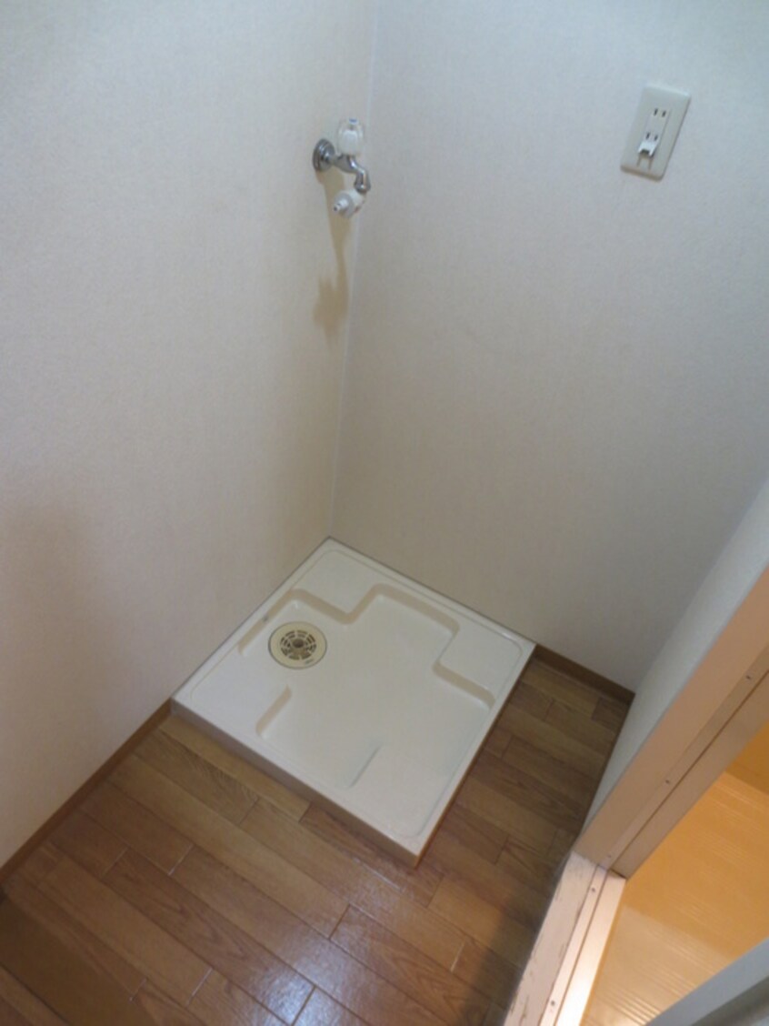 洗濯機置場 グランディル登和