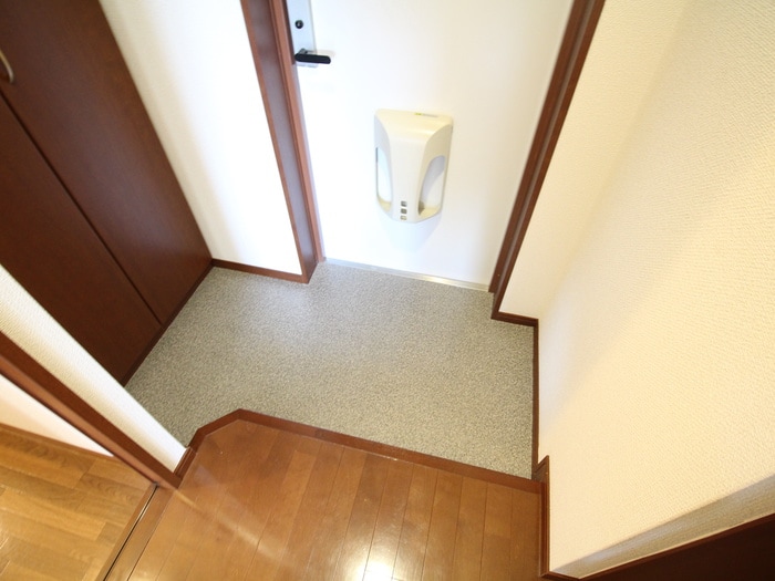 玄関 フェリ－チェ箕面