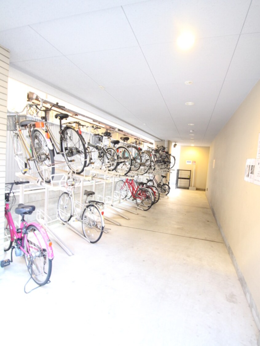 駐輪場 ｃａｓａ＋α烏丸