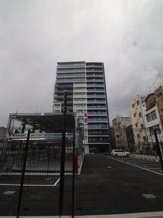 駐車場 プレサンスTHE神戸(1008)