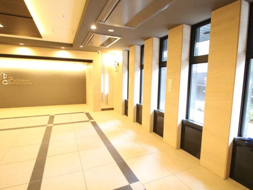 エントランス部分 プレサンスTHE神戸(1008)