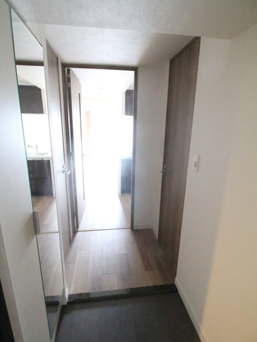 廊下 プレサンスTHE神戸(1008)