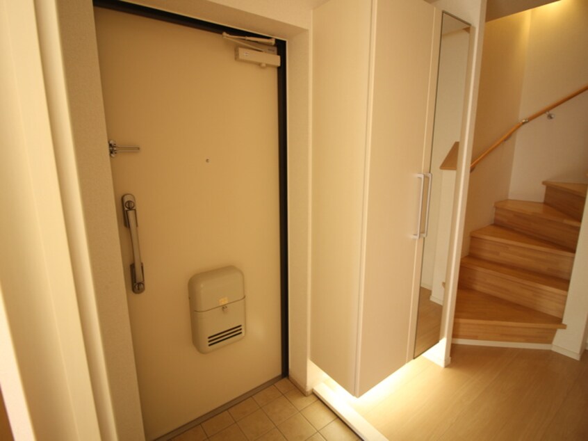 玄関 ミラージュ帝塚山