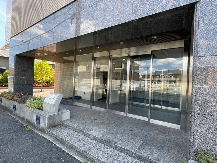 エントランス部分 パークナードフィットなかもず