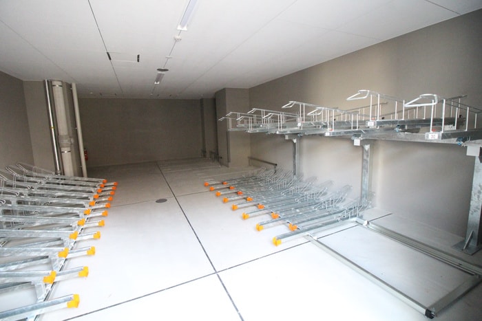 駐輪場 ｴｽﾌﾟﾚｲｽ神戸ﾌｫﾙﾑｽｸｴｱ(803)