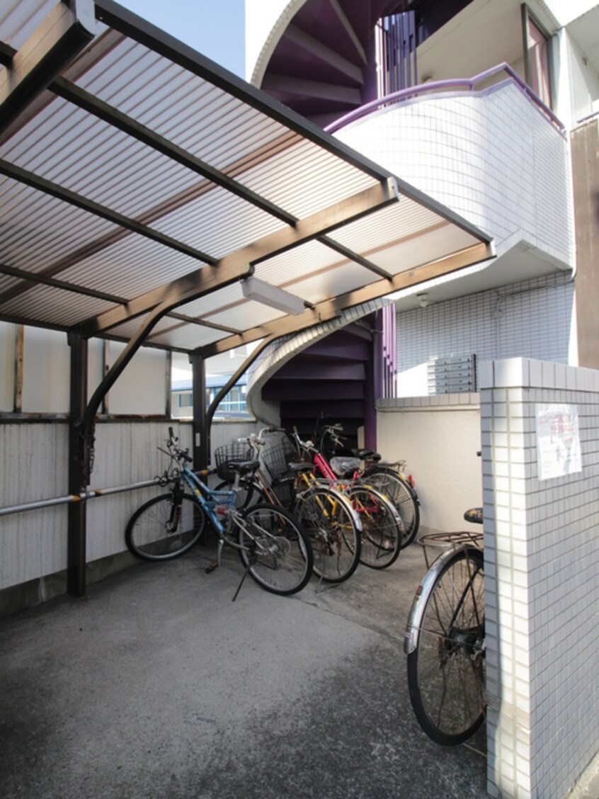 駐輪場 シャンテー招提