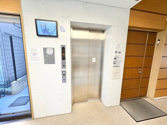 エントランス部分 ポ－トヴィラ靱公園