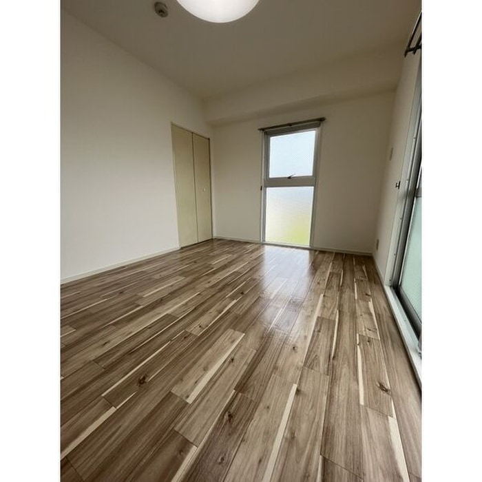 内観写真 フリーディオ茄子作