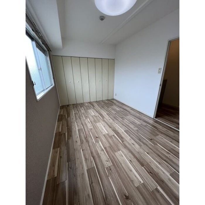 居室 フリーディオ茄子作