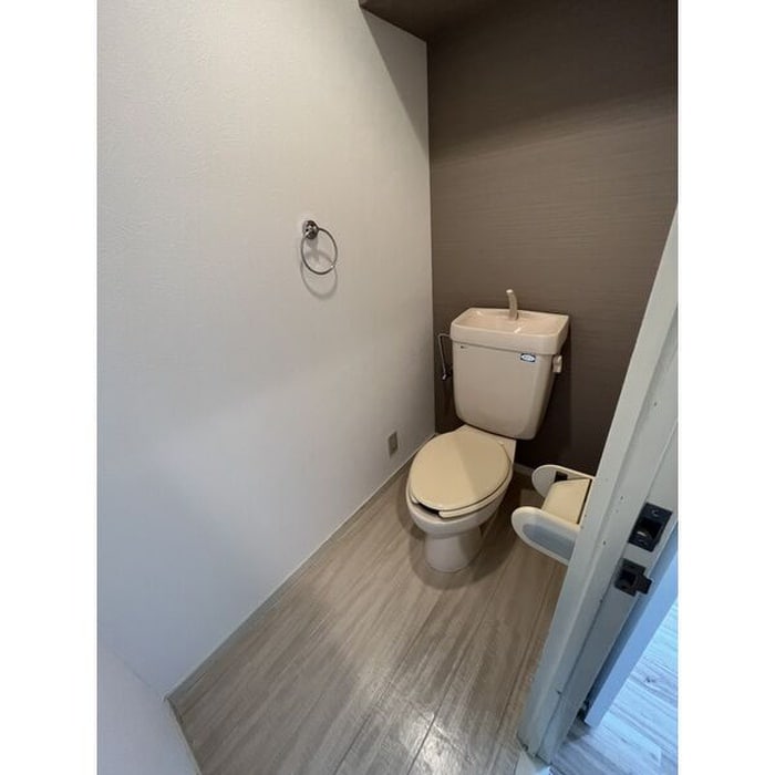 トイレ フリーディオ茄子作