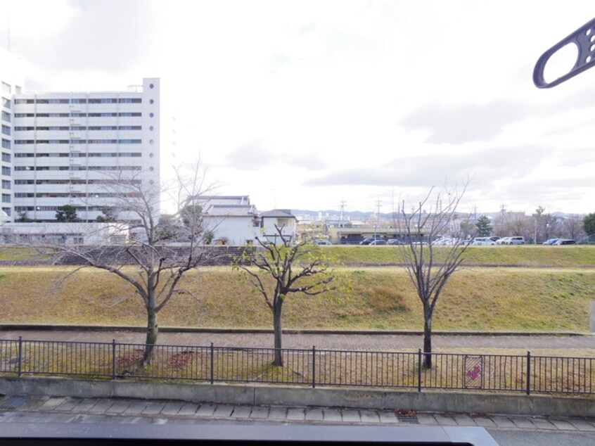 室内からの展望 セピアコ－ト