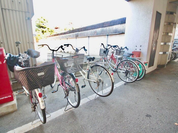 駐輪場 タケダビル９５