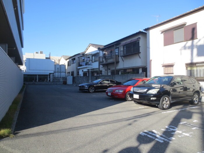 駐車場 フロンティア中川