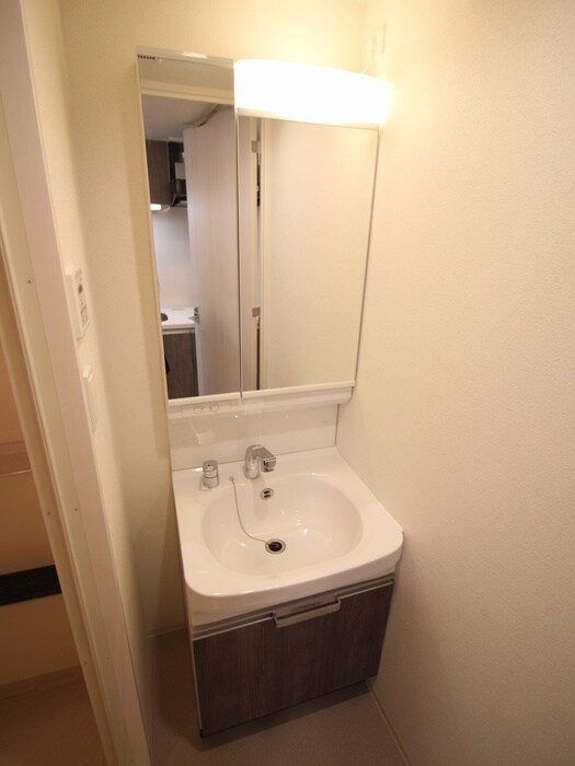 洗面 ﾌﾟﾚｻﾝｽ東三国駅前ｸﾞﾗﾝｸﾗｽ(410)