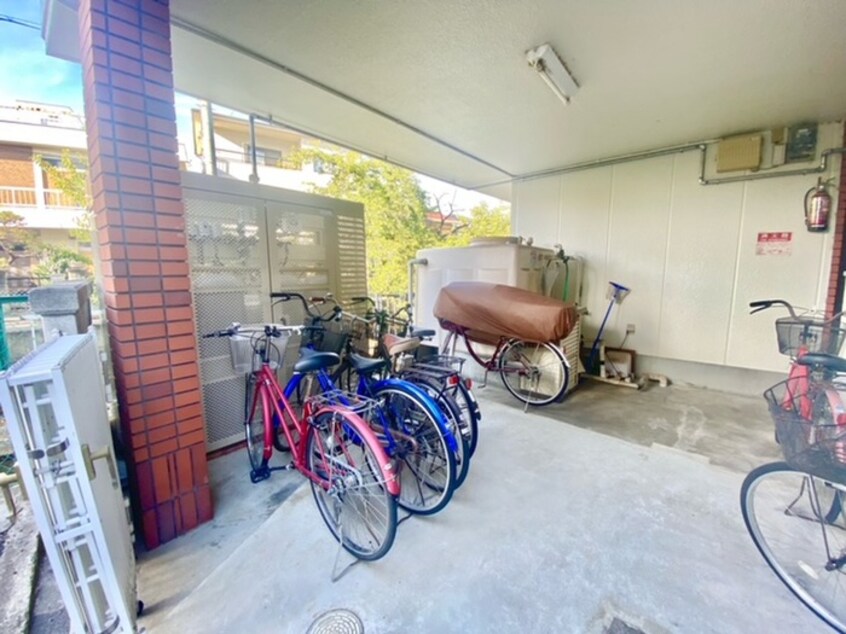 駐輪場 パレスシロガキ