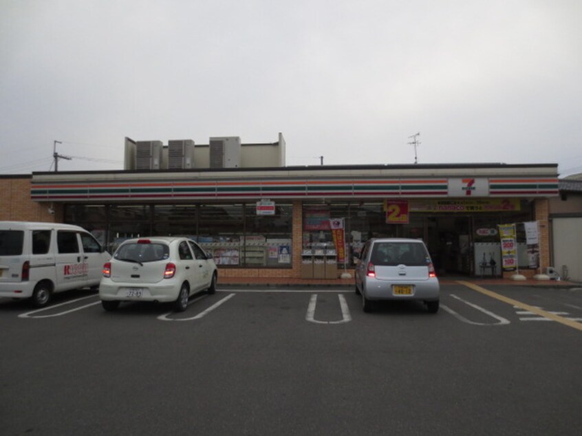 セブンイレブン招提中町店(コンビニ)まで145m アルス藤