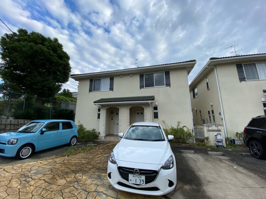 外観写真 キャトルレ－ヴ芦屋Ｅ棟