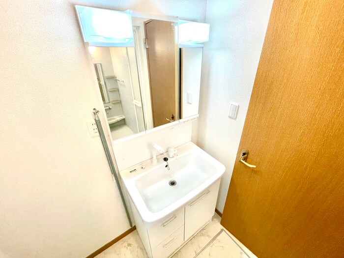 洗面 キャトルレ－ヴ芦屋Ｅ棟