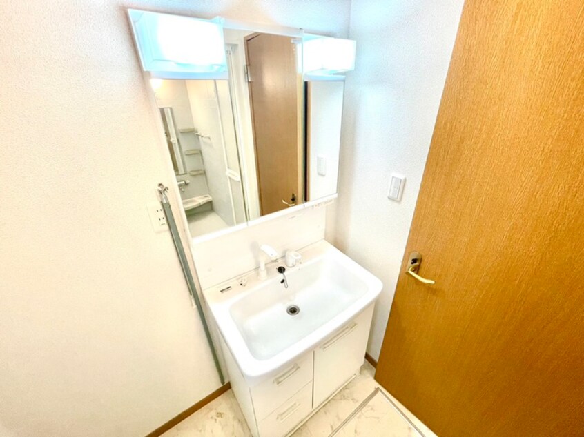 洗面 キャトルレ－ヴ芦屋Ｅ棟