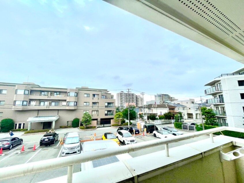 室内からの展望 キャトルレ－ヴ芦屋Ｅ棟