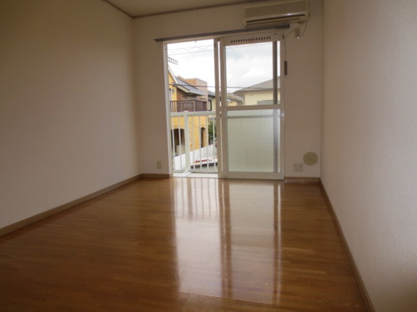 居室 ｴｽﾃ-ﾄﾋﾟｱおぐら