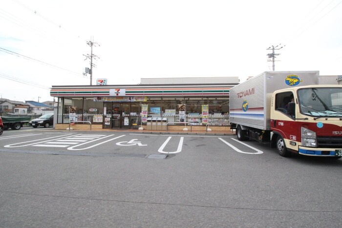 セブンイレブン(コンビニ)まで800m D porta eos