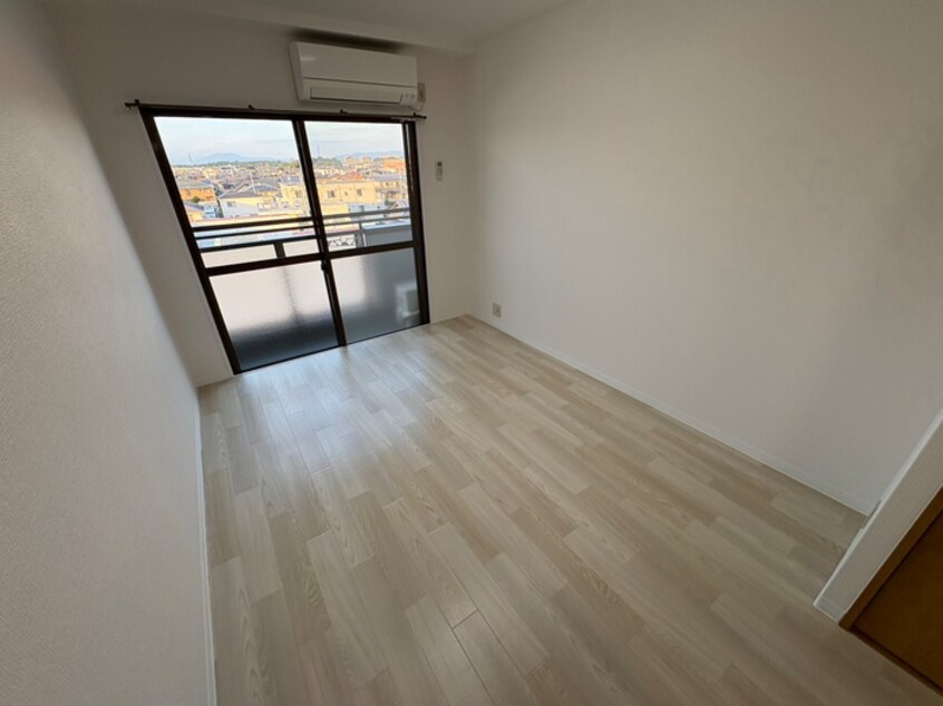 居室 レオハイム長尾３