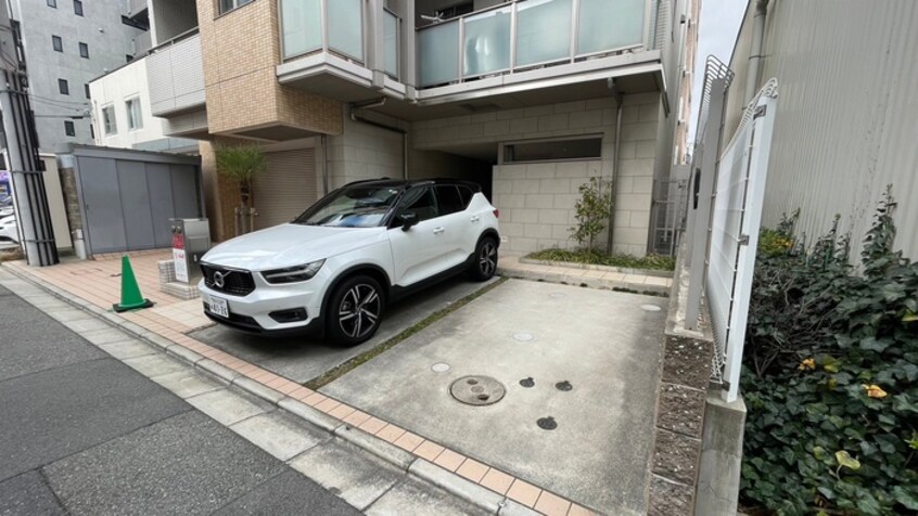 駐車場 ラウレア