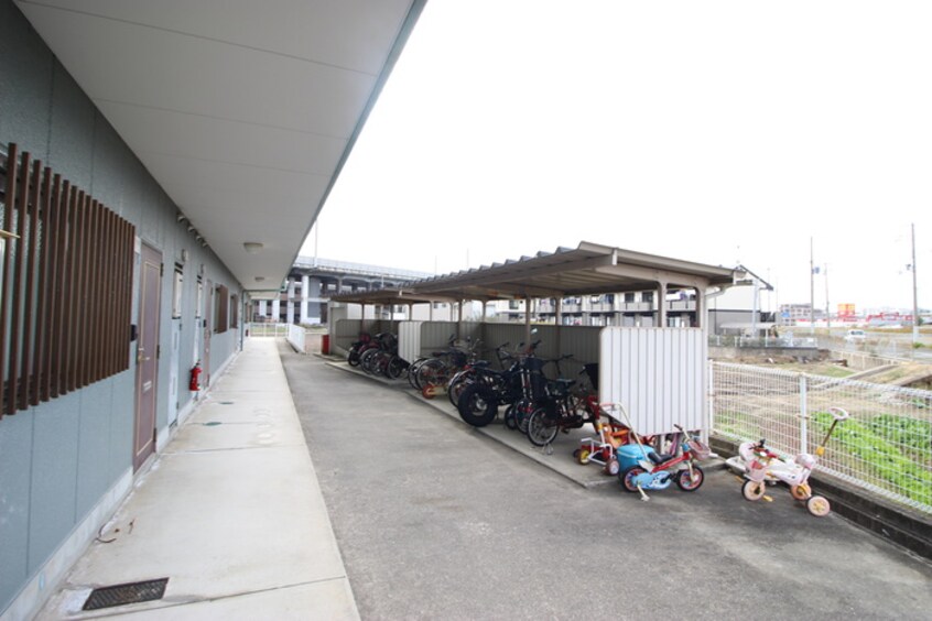 駐輪場 ベイビレッジＩＮＯＵＥ