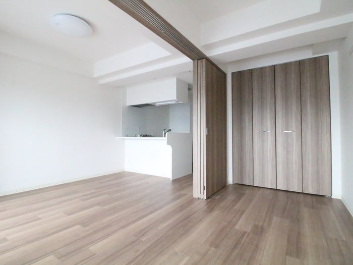 居室 プレサンスTHE神戸(1304)