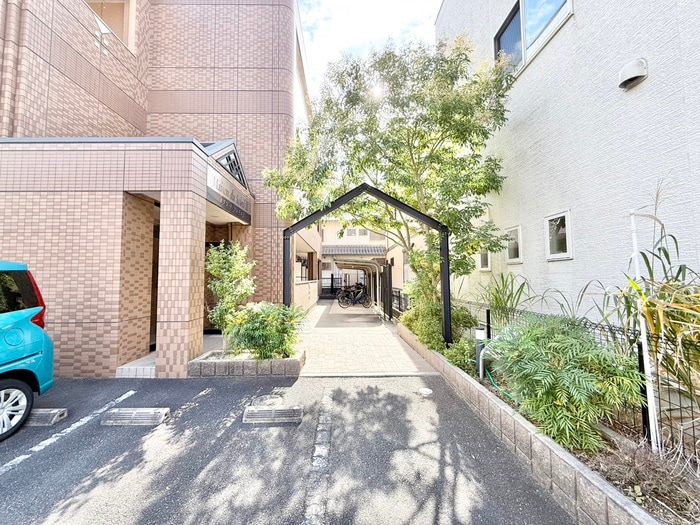 エントランス部分 メゾン・ド・ソレイユⅡ