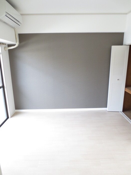 居室 ドム－ル四条畷