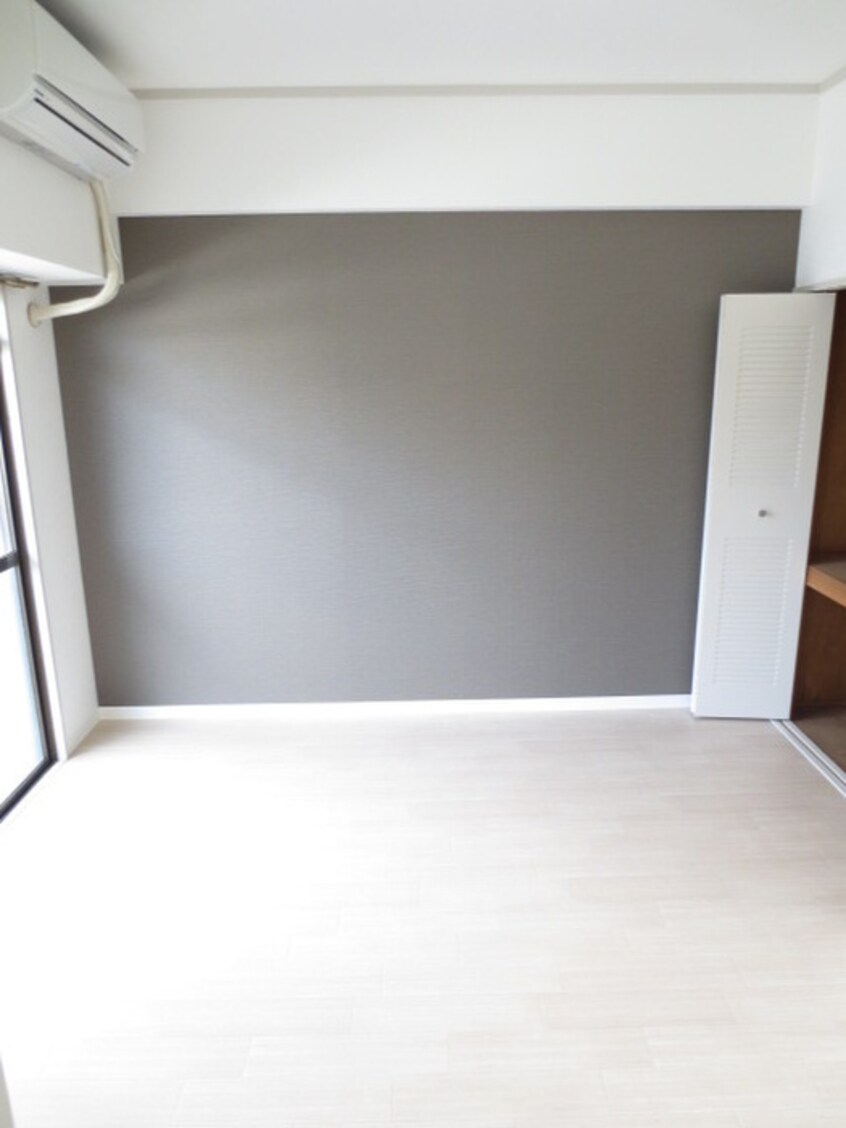 居室 ドム－ル四条畷