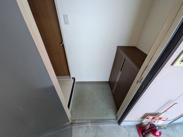 玄関 ＴＷＩＮ ＨＩＬＬ松幸苑２号棟
