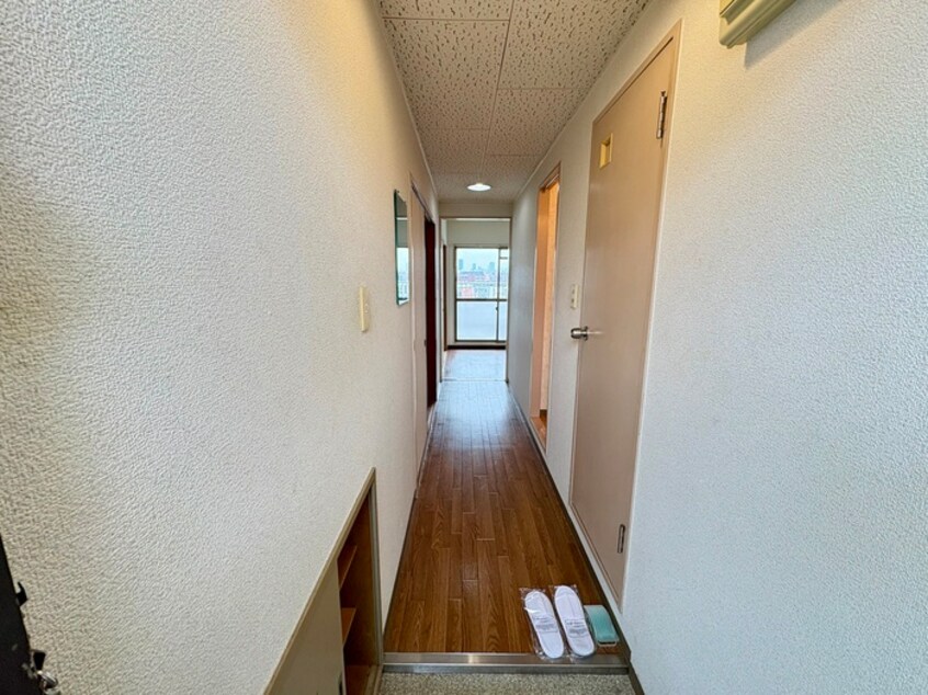 廊下 リアライズ神崎川駅前