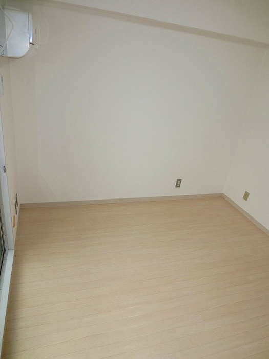 居室 プレアール吹田泉町