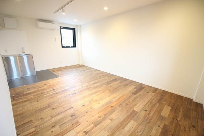 居室 玉井町GarageHouse