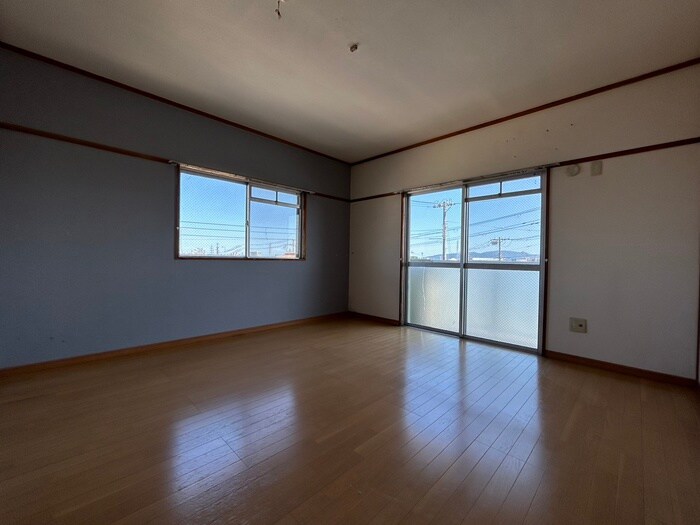 居室 ハイフラット静徳