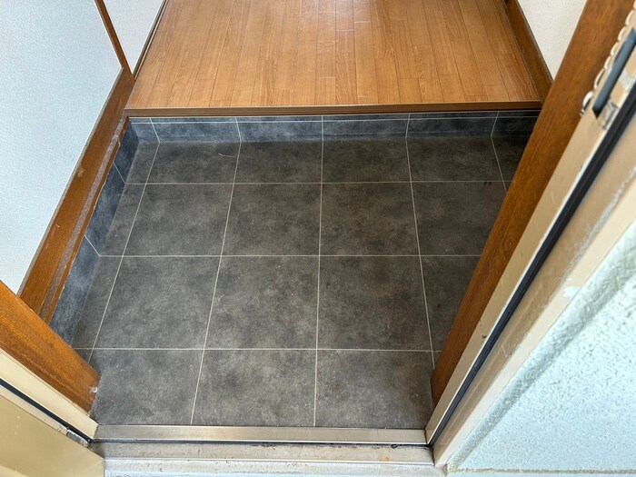 玄関 ハイフラット静徳