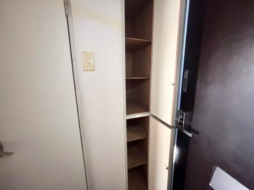 靴箱 クリエール三津屋